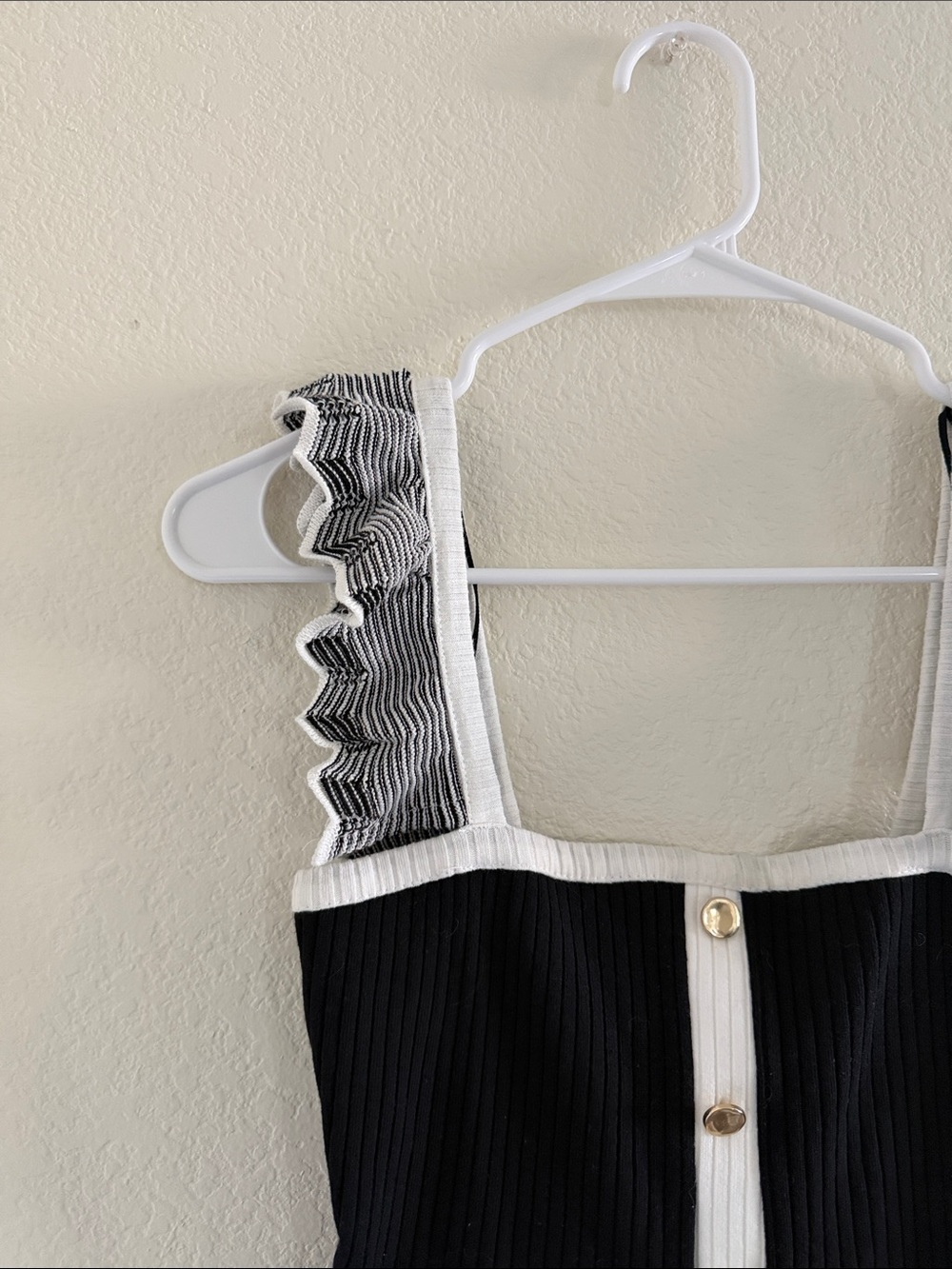 ZARA Black Ruffle-Trim Ribbed Top - Picture 3 of 10